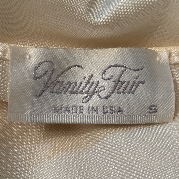 Vintage Vanity Fair 2 Piece Embroidered Vanity Fair Robe & Dress Slip Dress Set - Picture 8 of 10